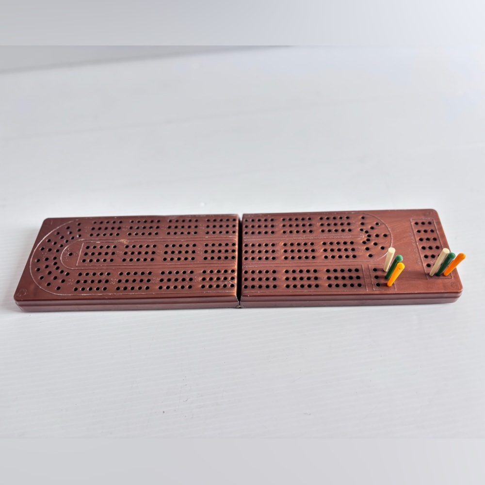Vintage Plastic Cribbage Board Acme Game Canada